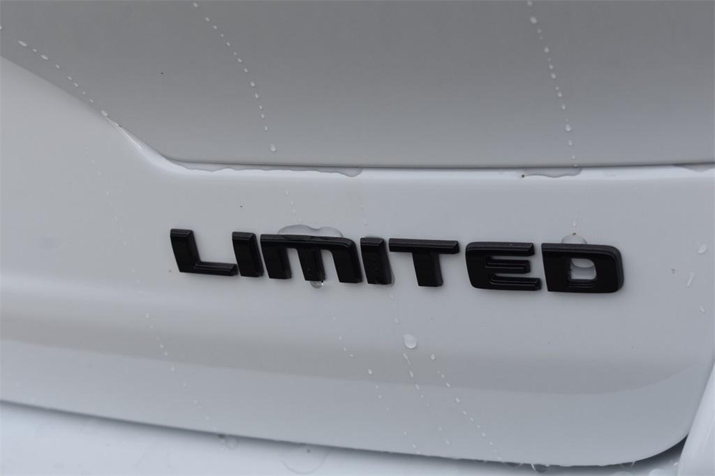 new 2025 Jeep Grand Cherokee car, priced at $46,387