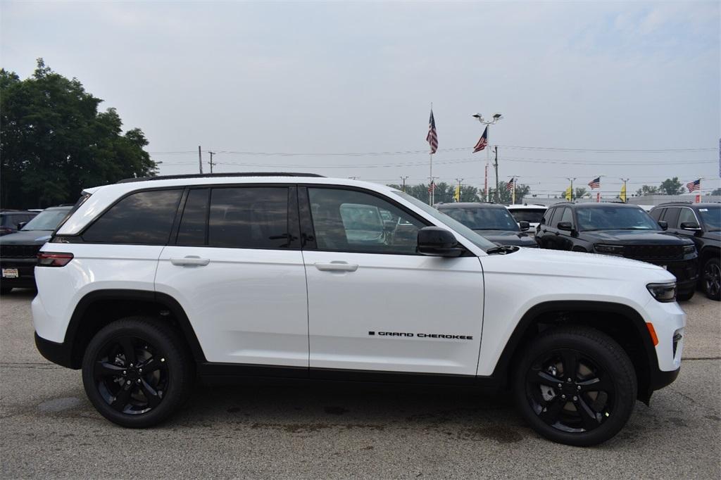 new 2025 Jeep Grand Cherokee car, priced at $46,387