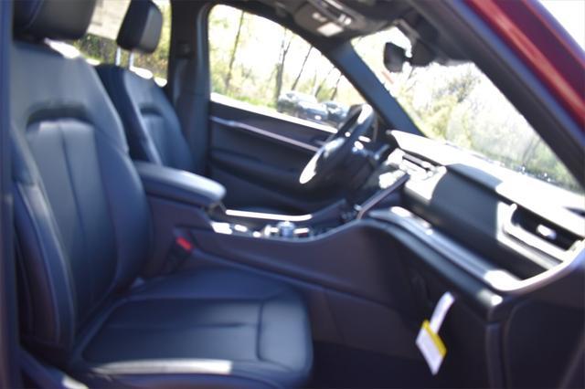 new 2025 Jeep Grand Cherokee car, priced at $50,250