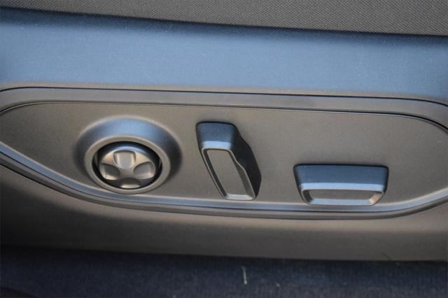 new 2025 Jeep Grand Cherokee car, priced at $50,250