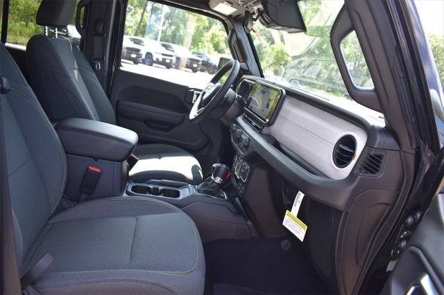 new 2025 Jeep Wrangler car, priced at $47,971