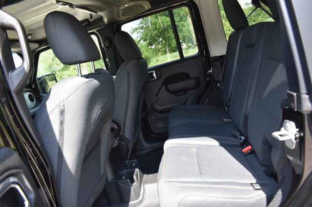 new 2025 Jeep Wrangler car, priced at $47,971