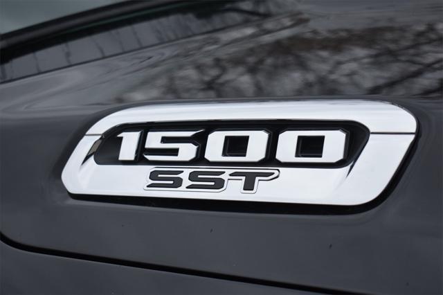 new 2025 Ram 1500 car, priced at $42,387