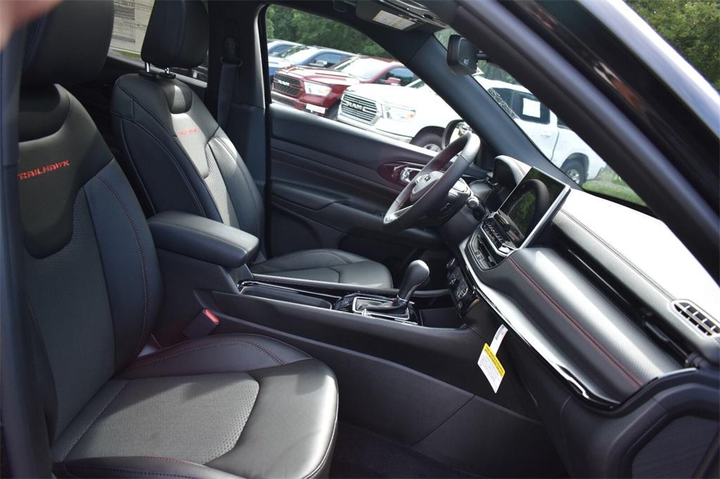 new 2025 Jeep Compass car, priced at $34,348