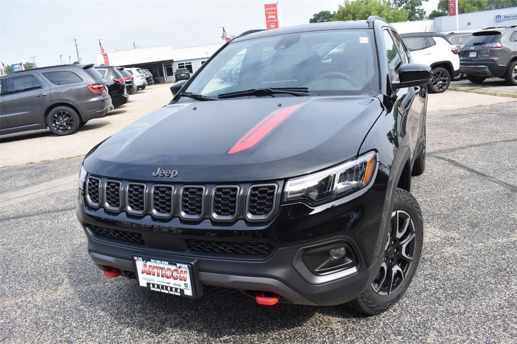 new 2025 Jeep Compass car, priced at $34,298