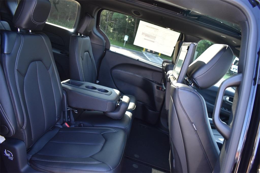 new 2026 Chrysler Pacifica car, priced at $51,801