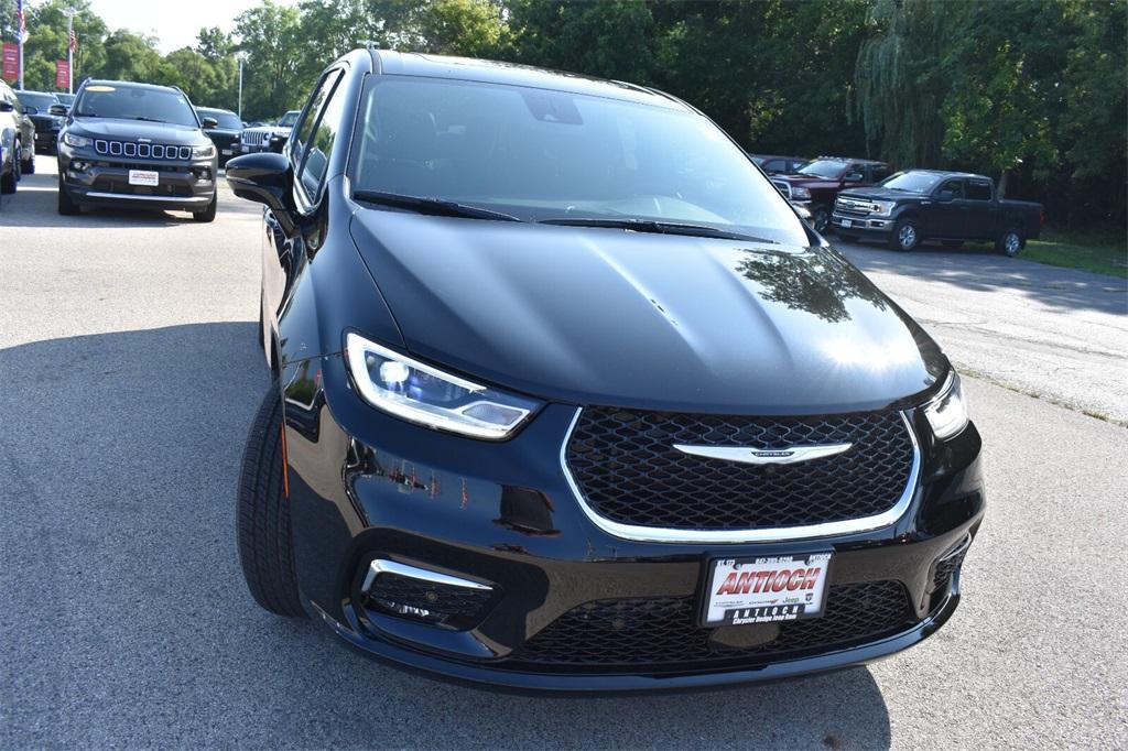 new 2026 Chrysler Pacifica car, priced at $51,801