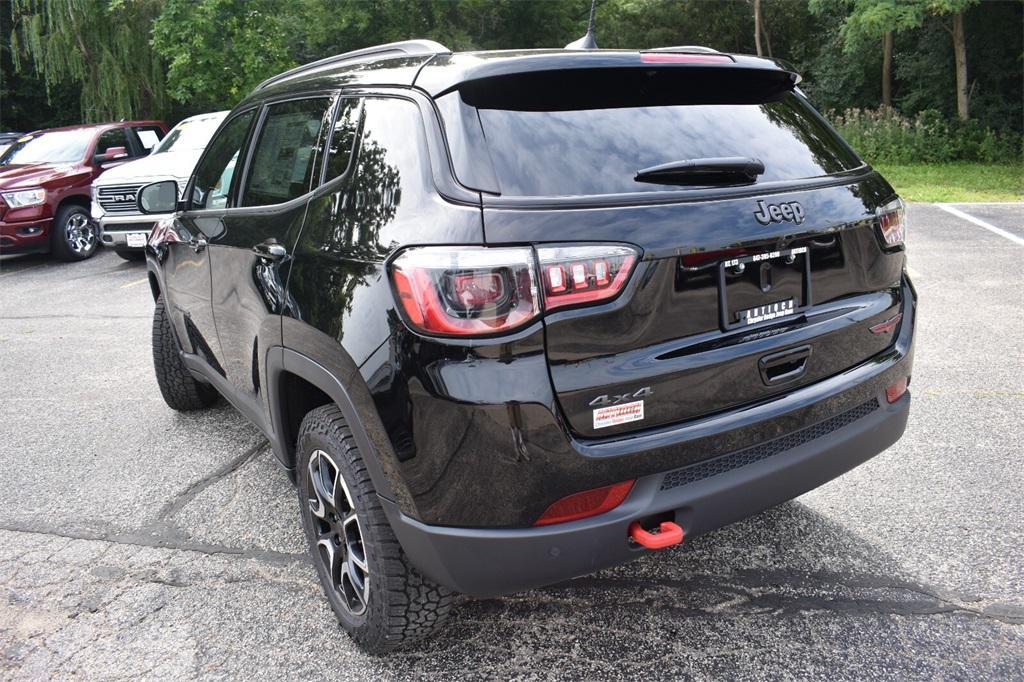 new 2025 Jeep Compass car, priced at $34,298
