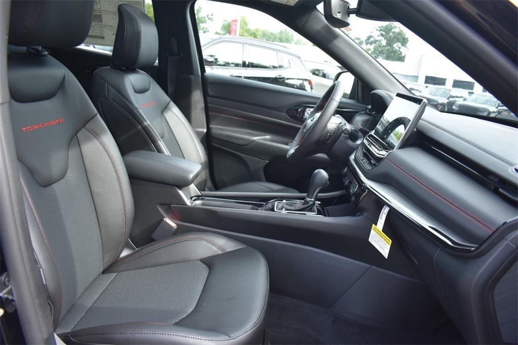 new 2025 Jeep Compass car, priced at $34,298