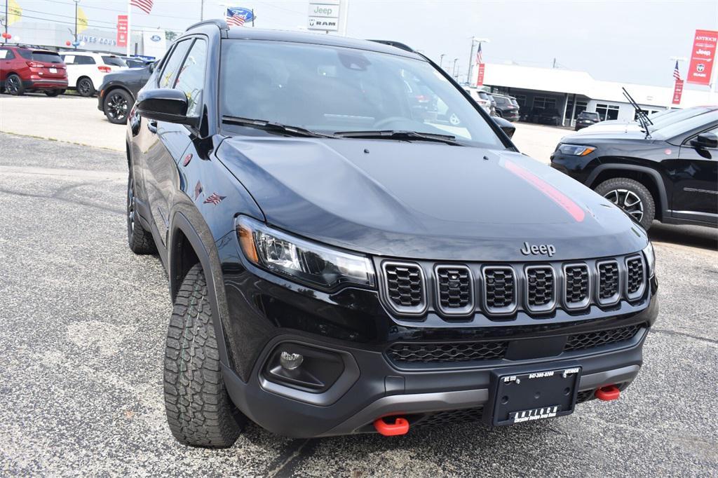 new 2025 Jeep Compass car, priced at $34,298