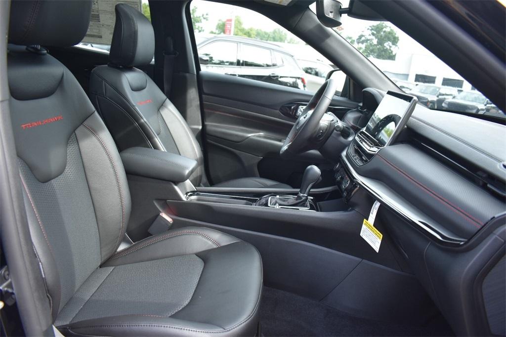 new 2025 Jeep Compass car, priced at $32,713