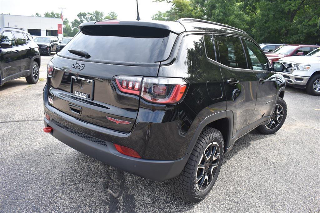 new 2025 Jeep Compass car, priced at $34,298