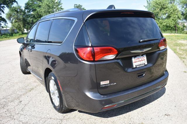 used 2018 Chrysler Pacifica car, priced at $15,777