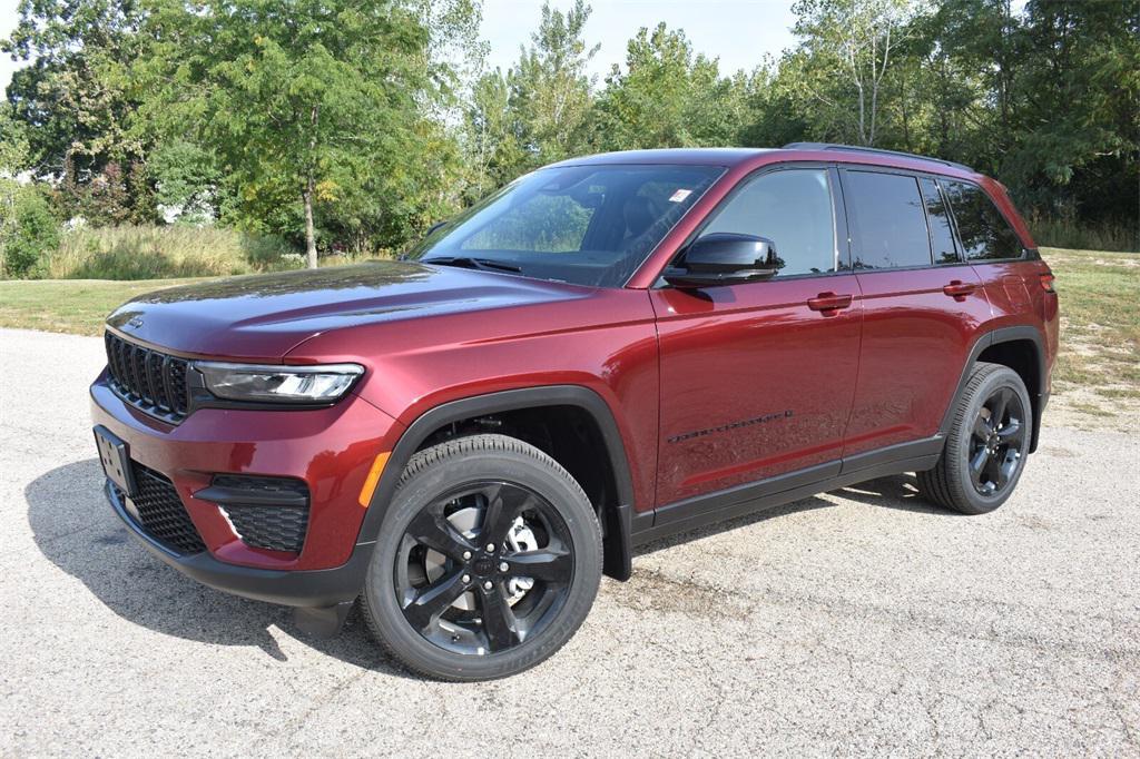 new 2025 Jeep Grand Cherokee car, priced at $40,527