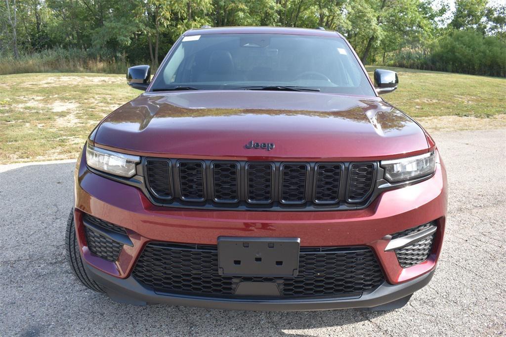 new 2025 Jeep Grand Cherokee car, priced at $40,527