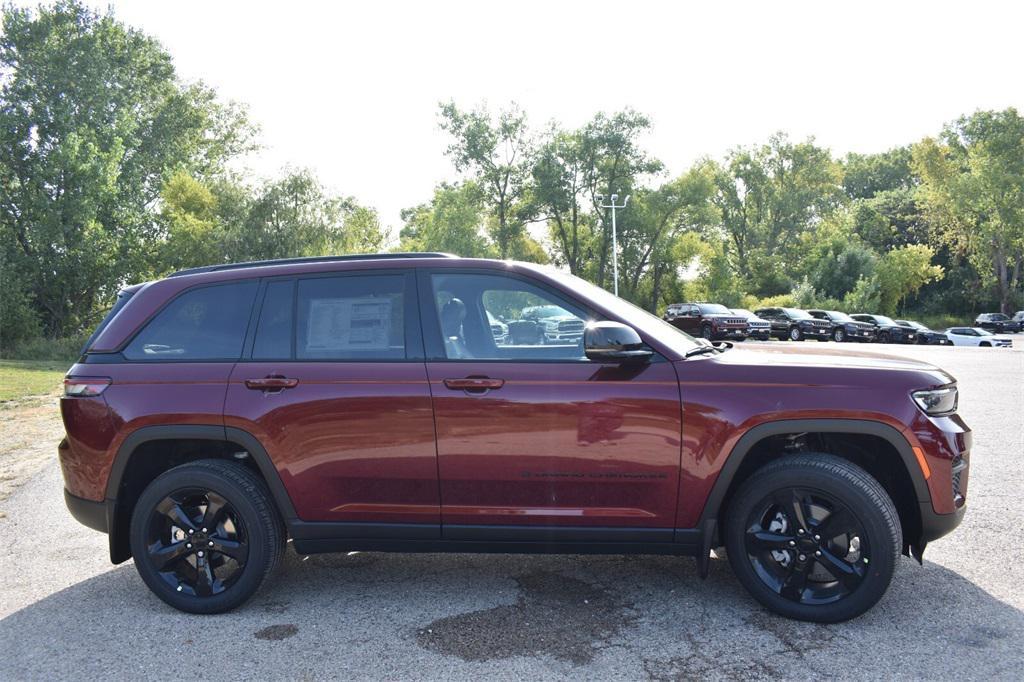 new 2025 Jeep Grand Cherokee car, priced at $40,527