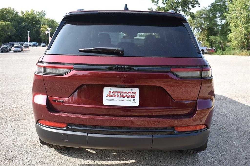 new 2025 Jeep Grand Cherokee car, priced at $40,527