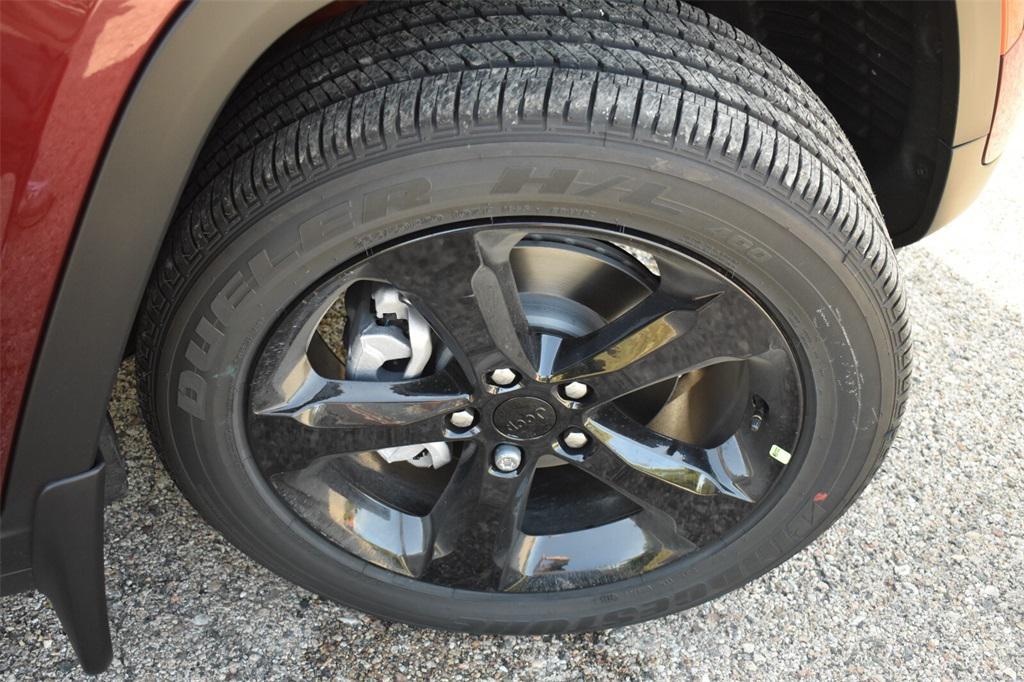 new 2025 Jeep Grand Cherokee car, priced at $40,527