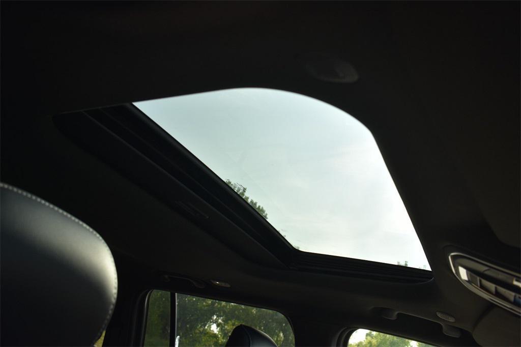 new 2025 Jeep Grand Cherokee car, priced at $40,527