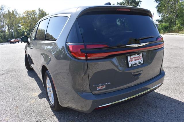 new 2025 Chrysler Pacifica car, priced at $47,815