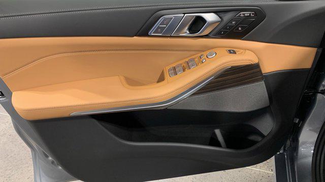 new 2026 BMW X7 car, priced at $91,925