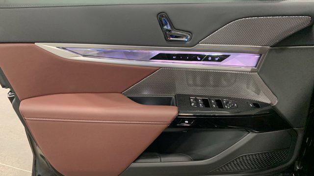 new 2025 BMW 760 car, priced at $128,155
