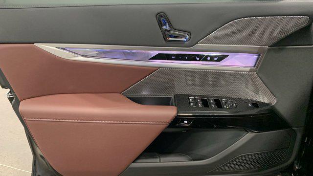 new 2025 BMW 760 car, priced at $128,155