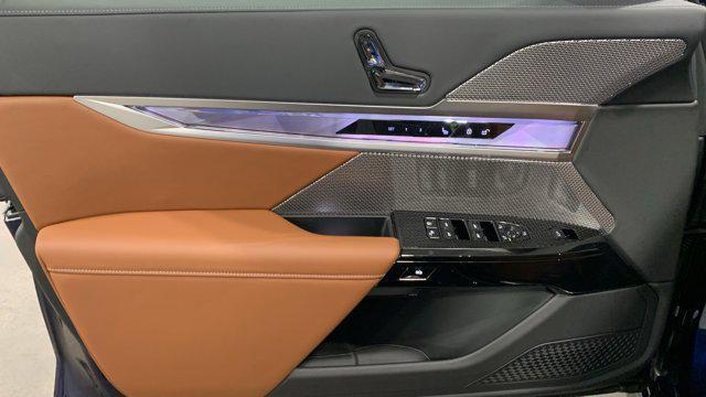 new 2025 BMW 760 car, priced at $135,660