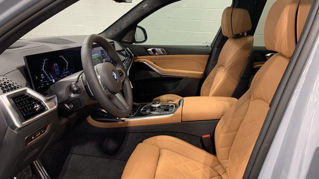 new 2025 BMW X7 car, priced at $96,625