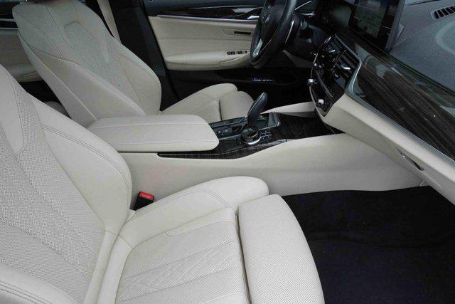 used 2022 BMW 540 car, priced at $43,689