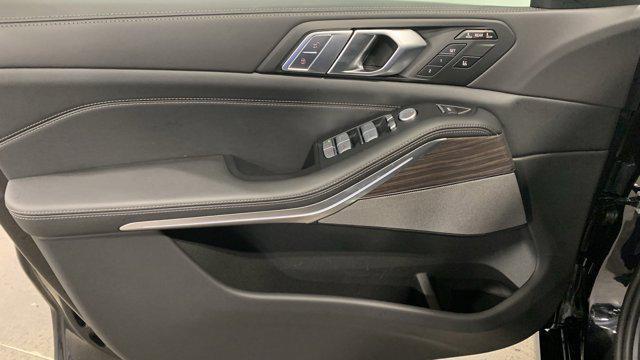 new 2026 BMW X7 car, priced at $92,765