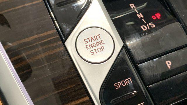 new 2026 BMW X7 car, priced at $93,425