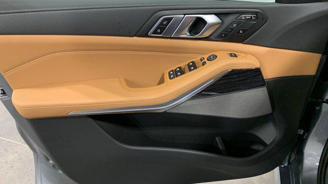 new 2026 BMW X7 car, priced at $96,675
