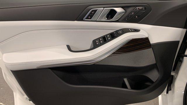 new 2026 BMW X7 car, priced at $95,375