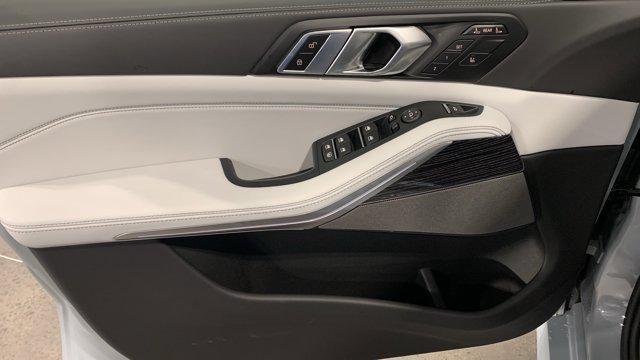 new 2026 BMW X7 car, priced at $97,525