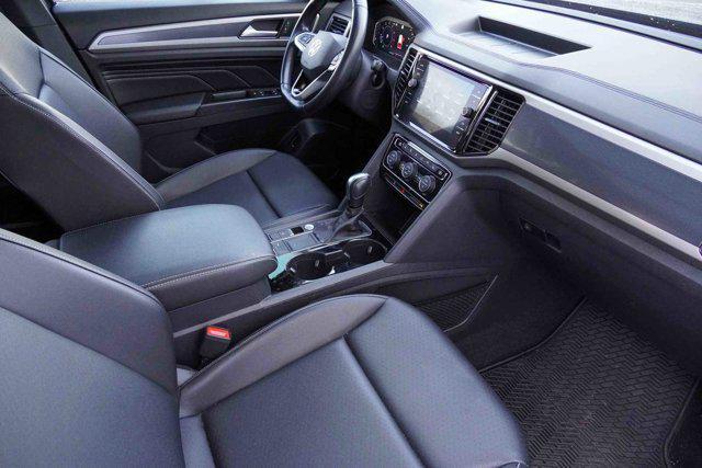 used 2020 Volkswagen Atlas Cross Sport car, priced at $23,991