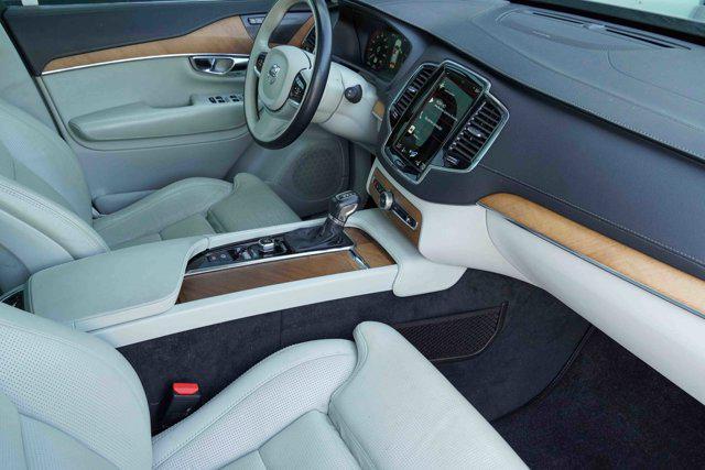 used 2020 Volvo XC90 car, priced at $30,991