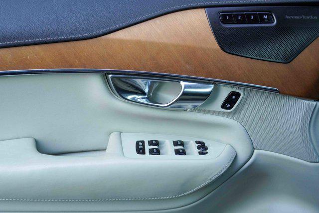 used 2020 Volvo XC90 car, priced at $30,991
