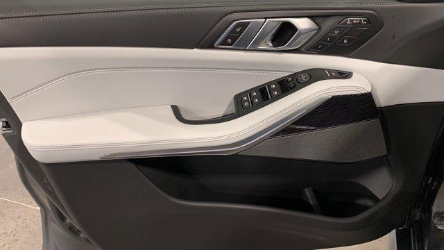 new 2026 BMW X7 car, priced at $99,765
