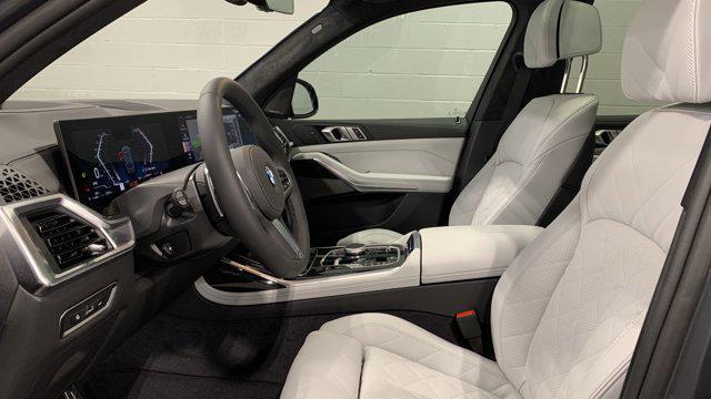 new 2026 BMW X7 car, priced at $99,765