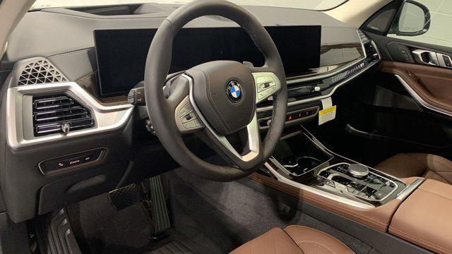 new 2025 BMW X7 car, priced at $90,325