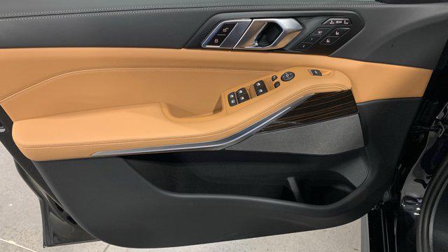 new 2026 BMW X7 car, priced at $99,975