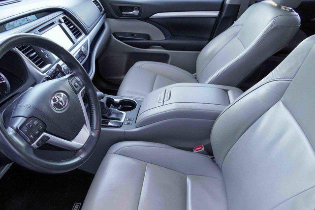 used 2019 Toyota Highlander Hybrid car, priced at $27,879