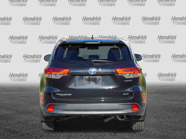 used 2019 Toyota Highlander Hybrid car, priced at $27,879