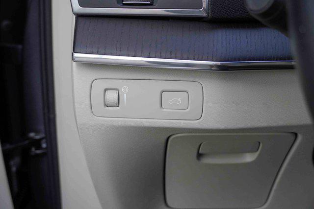 used 2020 Volvo XC90 car, priced at $31,991