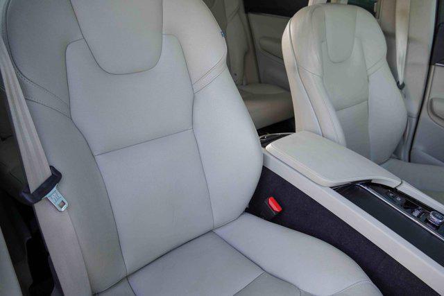 used 2020 Volvo XC90 car, priced at $31,991