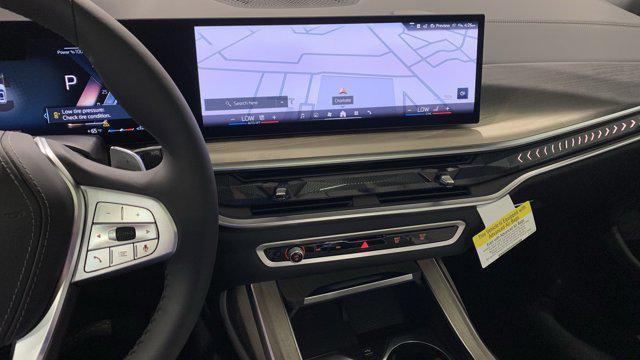 new 2025 BMW X7 car, priced at $93,205