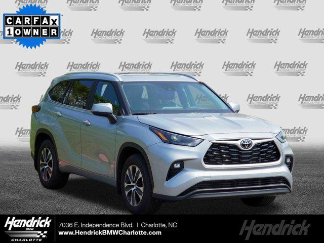 used 2023 Toyota Highlander car, priced at $40,991