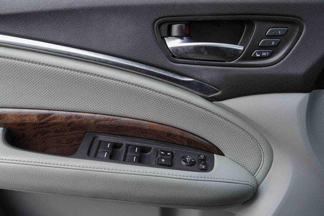 used 2020 Acura MDX car, priced at $23,619