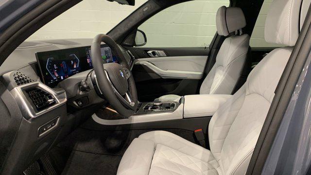 new 2026 BMW X7 car, priced at $94,565